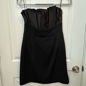Chic Strapless Black Dress